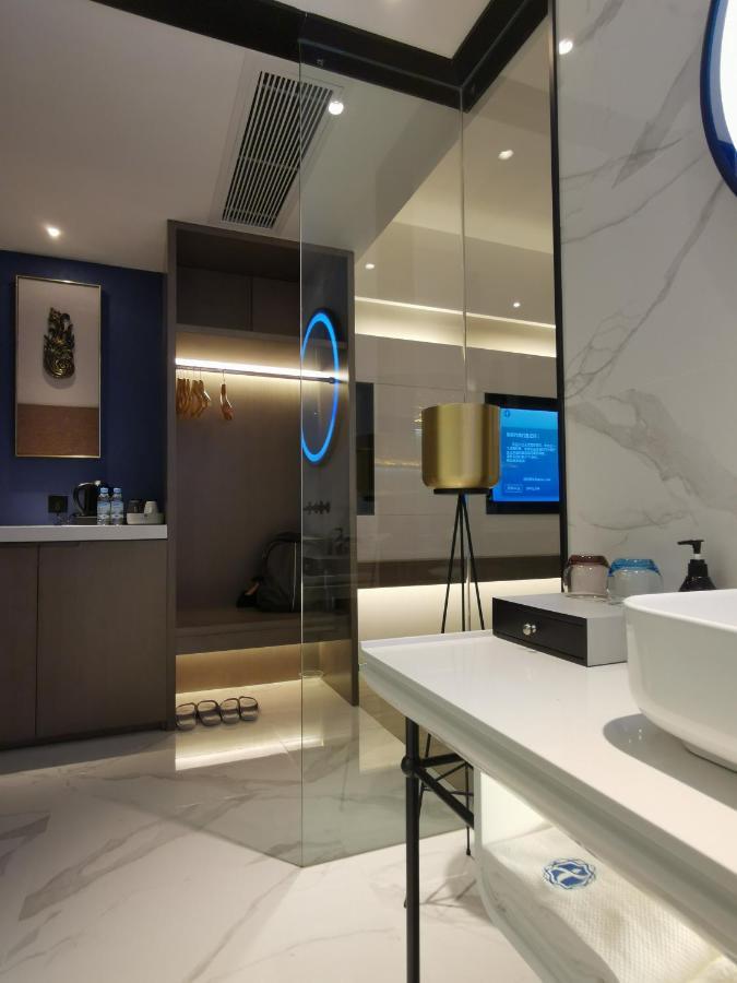 Tian Yi International Hotel 天艺国际酒店 Phnom Penh Luaran gambar
