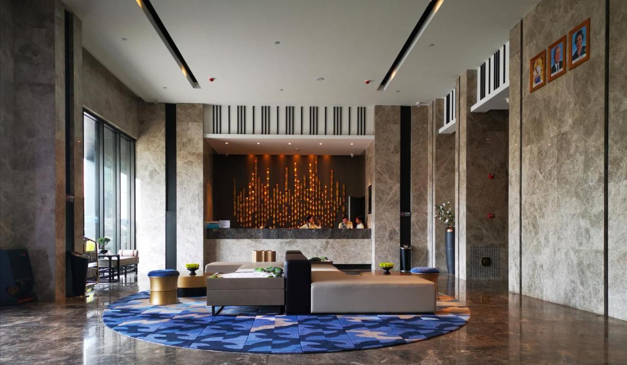Tian Yi International Hotel 天艺国际酒店 Phnom Penh Luaran gambar