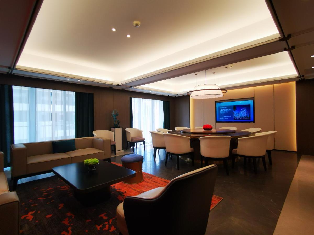 Tian Yi International Hotel 天艺国际酒店 Phnom Penh Luaran gambar