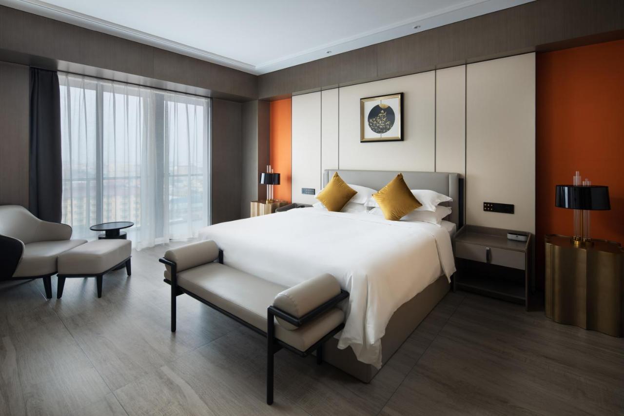Tian Yi International Hotel 天艺国际酒店 Phnom Penh Luaran gambar