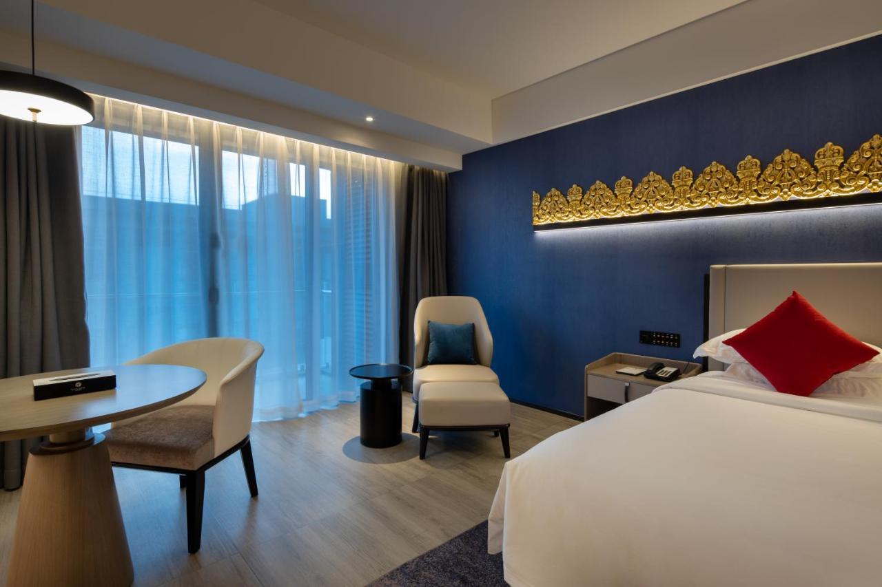 Tian Yi International Hotel 天艺国际酒店 Phnom Penh Luaran gambar