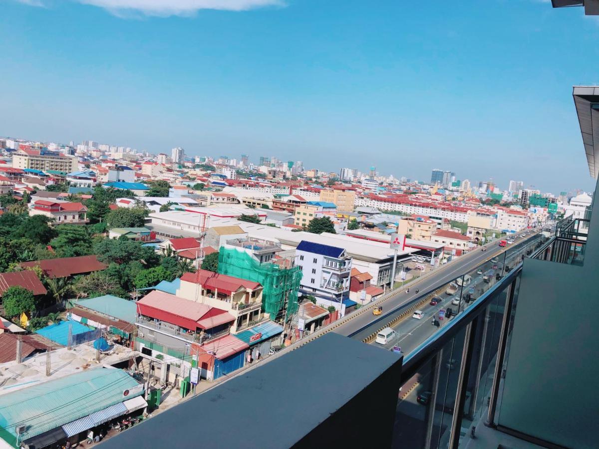 Tian Yi International Hotel 天艺国际酒店 Phnom Penh Luaran gambar